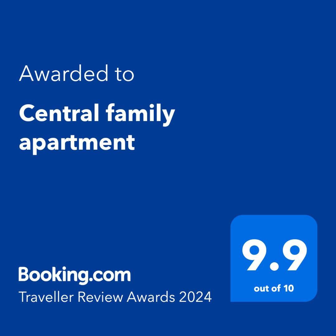 Central Family Apartment Arad Extérieur photo